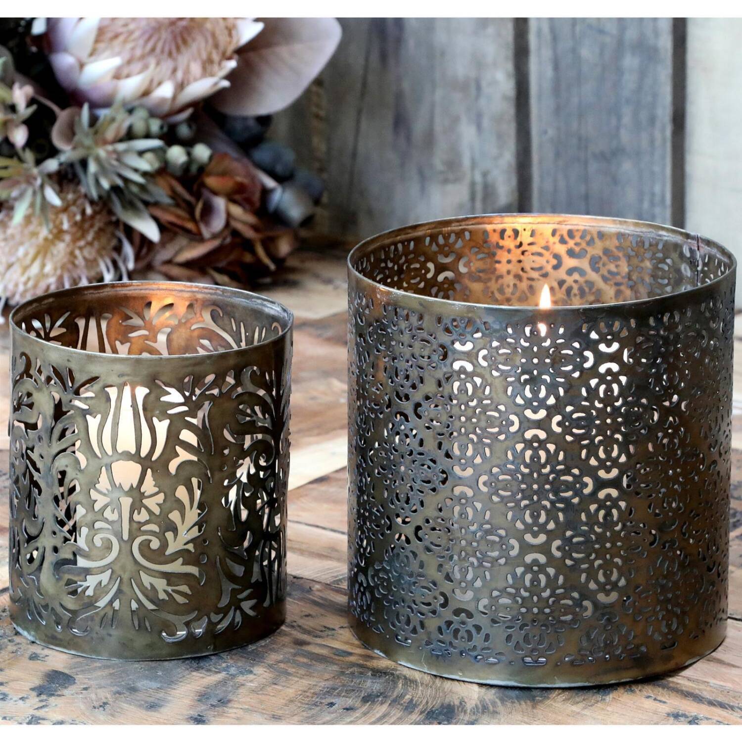 Chic Antique Windlicht Metall Messing Optik mit Dekor