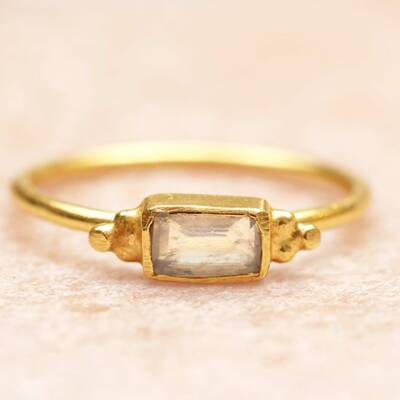 Muja Juma Ring gold Rectangle Double Dots Mondstein 52