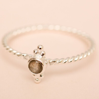 Muja Juma: Ring silber Round Double Dots Labradorit 52