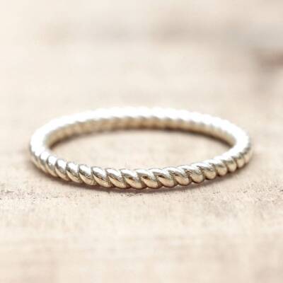 Muja Juma: Ring silber Plain gedreht