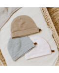 Babymütze in grau aus Jersey aus der Serie Melange zum Kombinieren mit Bandanas