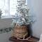 Chic Antique: Weihnachtsanhänger Stern aus Papier mit ausgestanzten Sternen in weiß