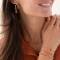A beautiful Story: elastisches Armband mit Karneol und Glasperlen