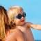 Baby Sonnenbrille im Hippie Style mit verstellbarem  und abnehmbaren Band für sicheren Halt und UV Schutz in blau