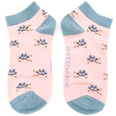 Miss Sparrow: Bambus Sneaker Socken Turtles rosa