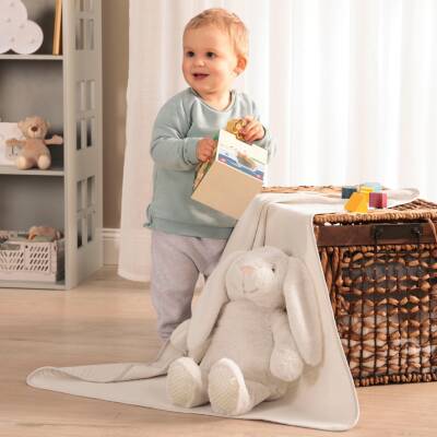Kuscheltier mit Decke im Bauch Hase Nelly Biederlack