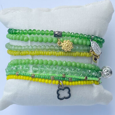 Lumisha: Armband grün 4mm matt Anhänger gold