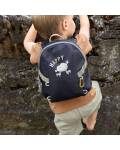 Lässig: dunkelblauer Kindergartenrucksack Motiv Wolke mit Brustgurt