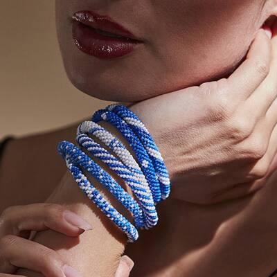 The Moshi: Armband Summer blau-weiß