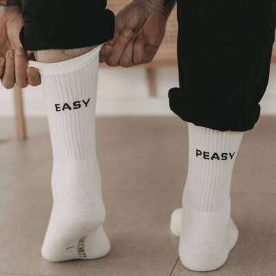 Eulenschnitt: Weiße Socken Easy Peasy Gr.39-42
