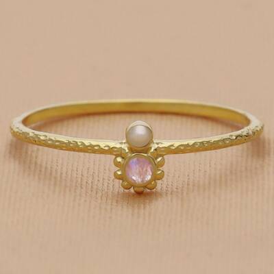 Muja Juma: Ring gold Chamomile Mondstein-Perle