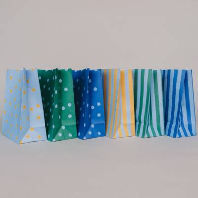 Eulenschnitt: Papiertüten M Streifen-Punkte blau 6St