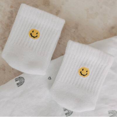 Eulenschnitt: Babysocken Smiley Größe 16-18